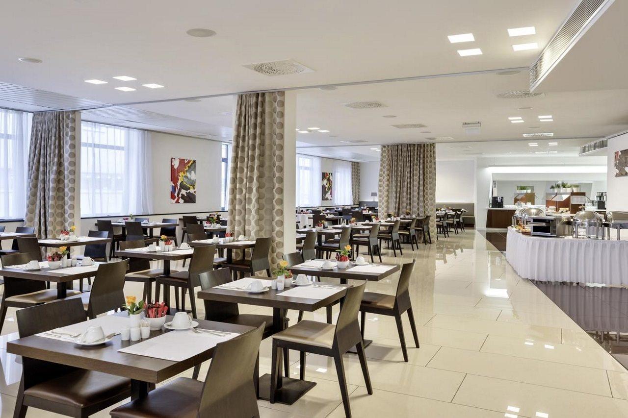 Ac Hotel By Marriott Bratislava Old Town المظهر الخارجي الصورة
