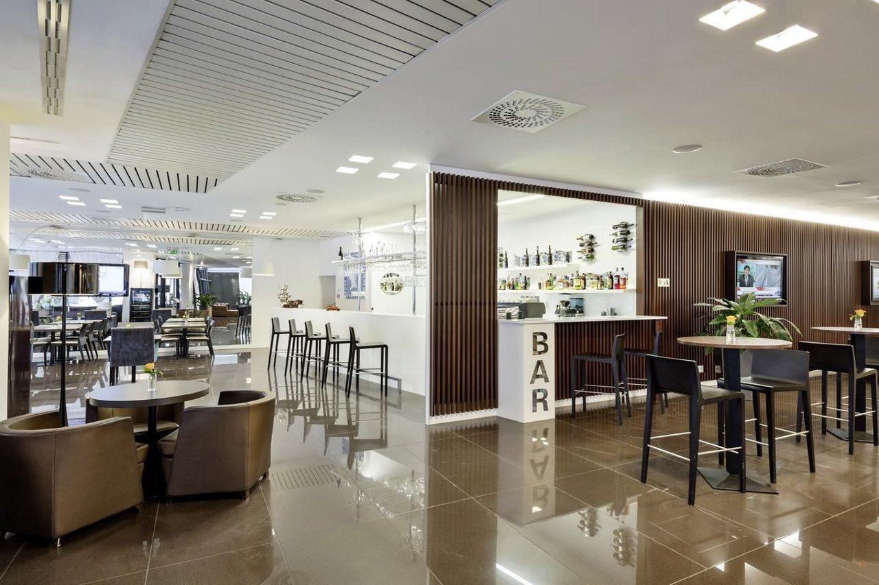 Ac Hotel By Marriott Bratislava Old Town المظهر الخارجي الصورة