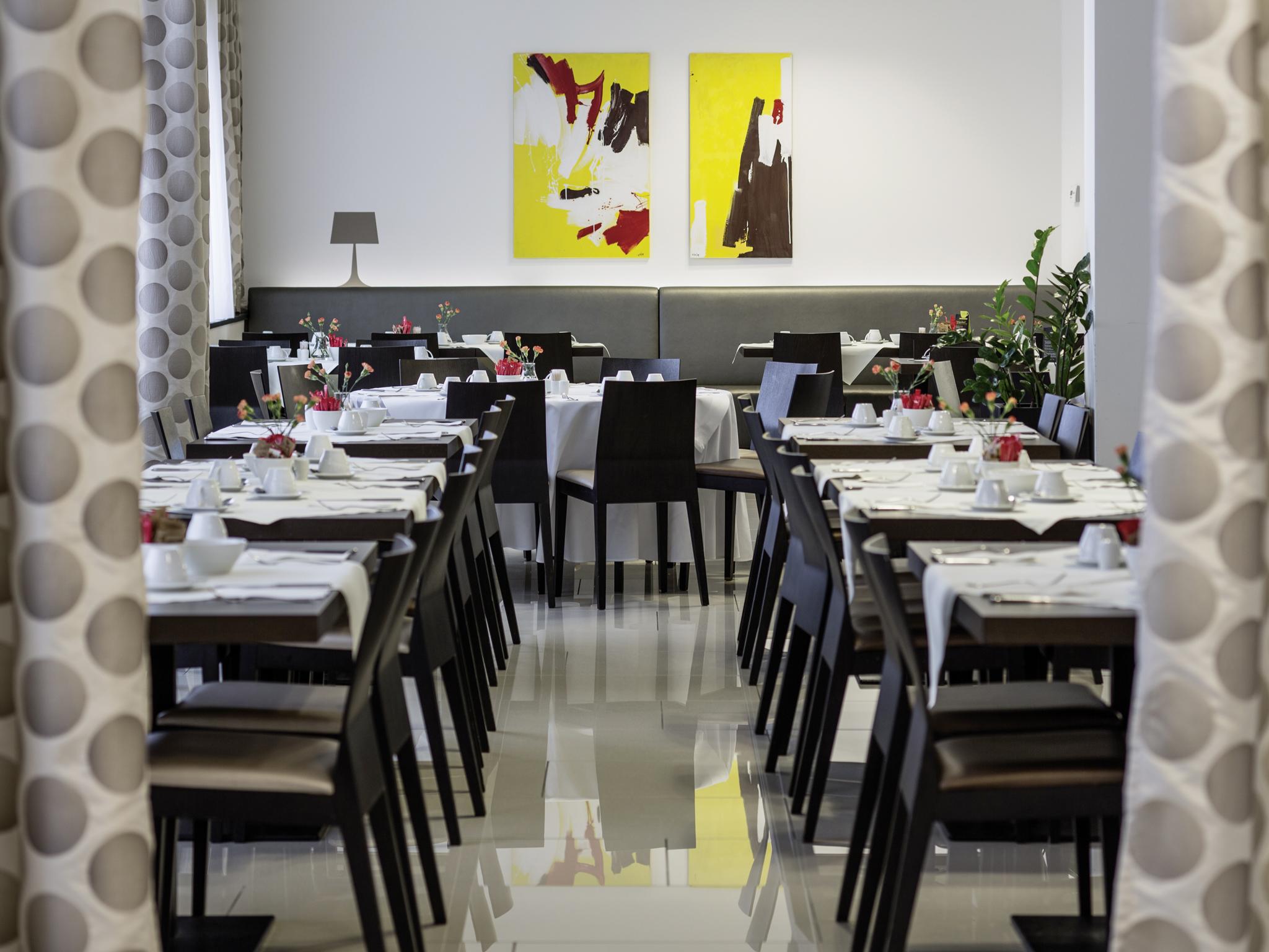 Ac Hotel By Marriott Bratislava Old Town المظهر الخارجي الصورة