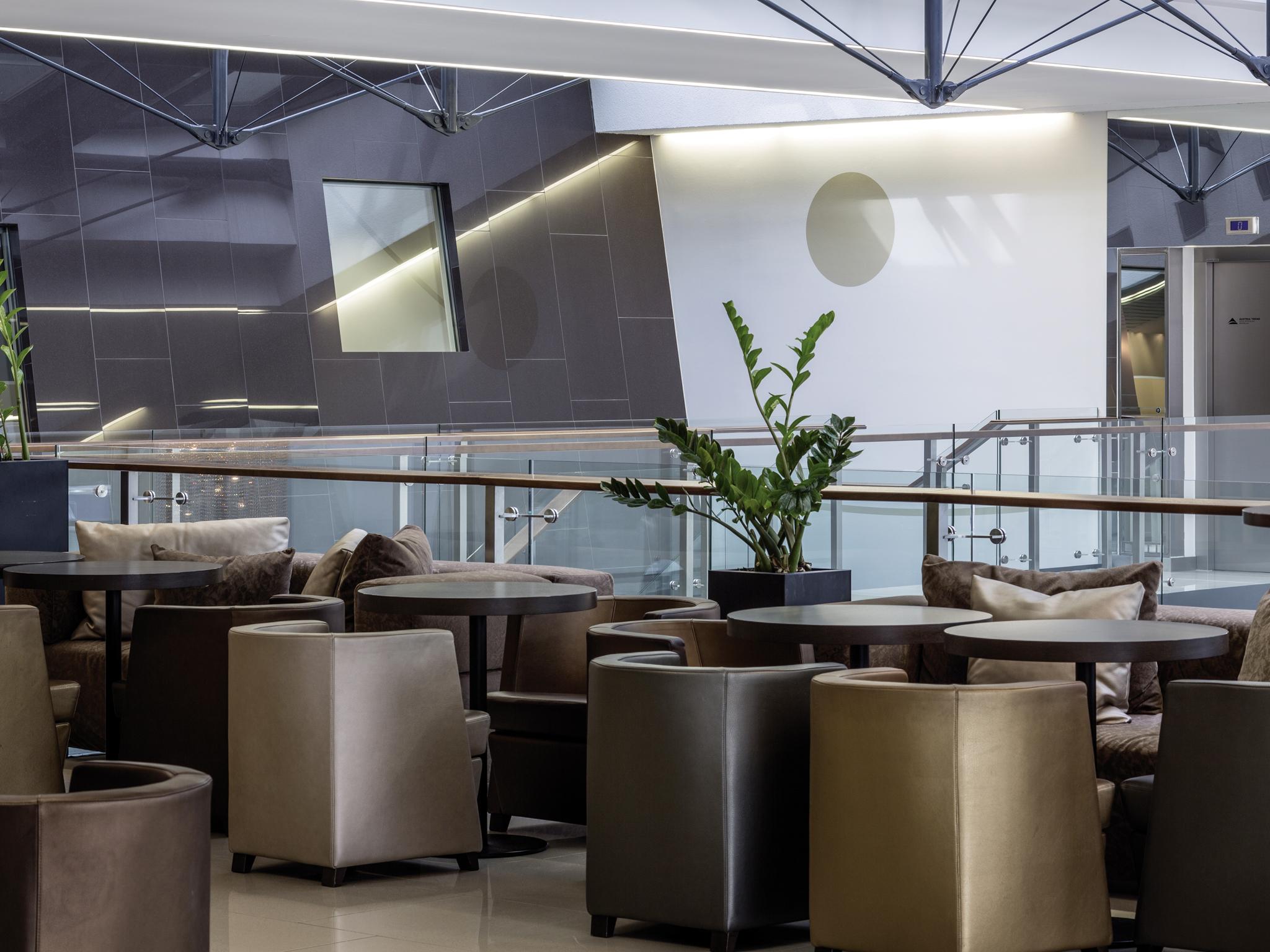 Ac Hotel By Marriott Bratislava Old Town المظهر الخارجي الصورة
